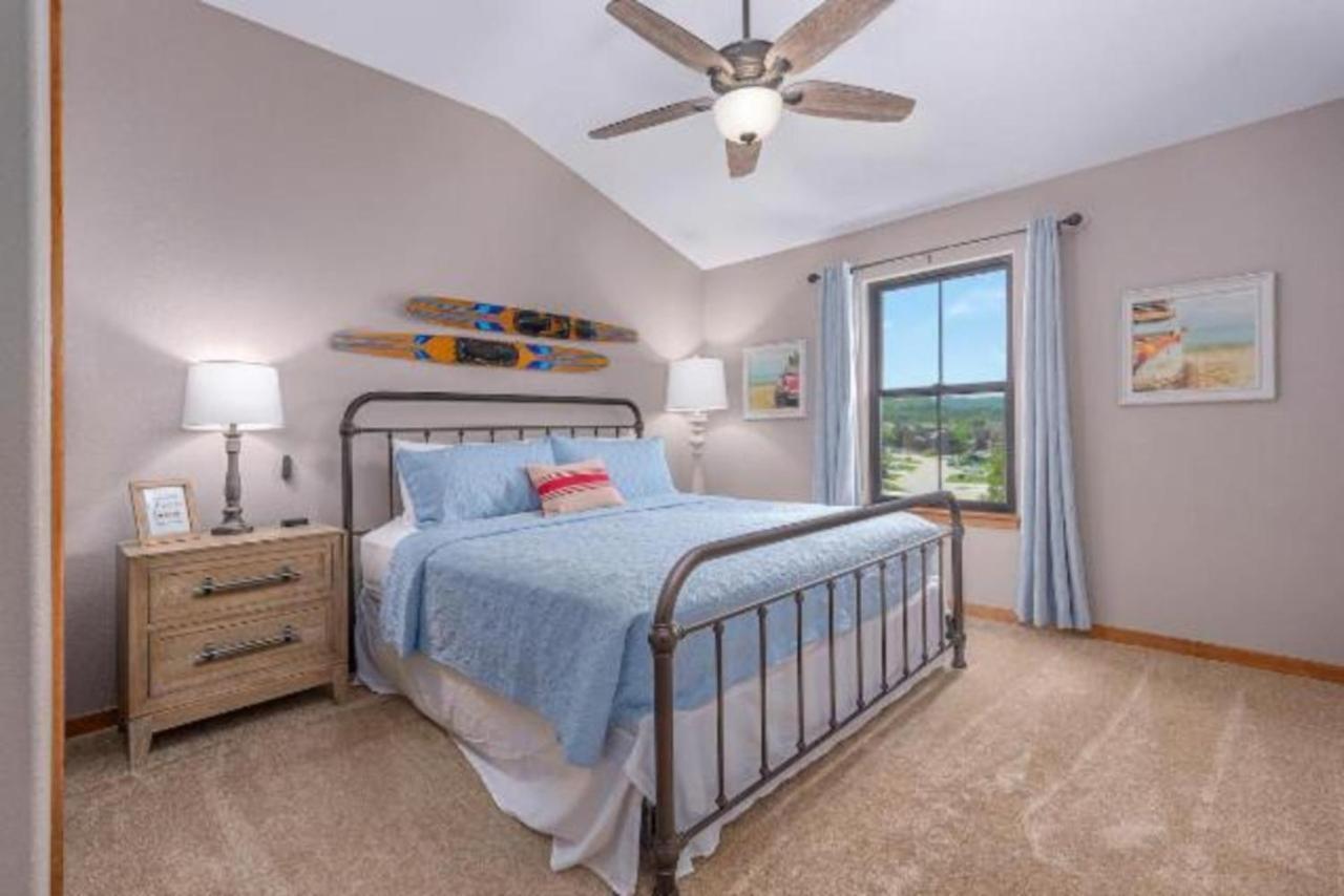 Premier Retreat With Hot Tub, Theater & Pool Table Villa Hollister Exterior foto