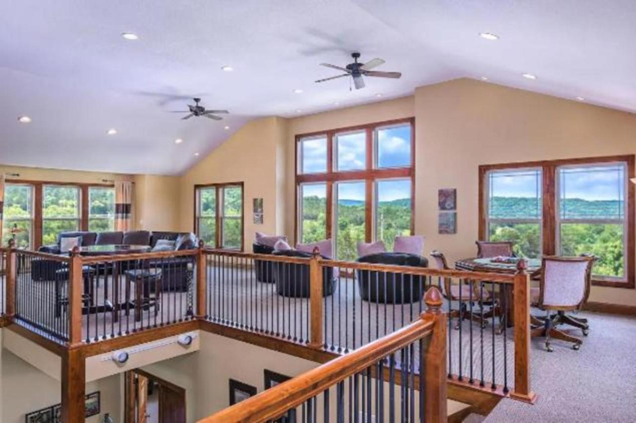 Premier Retreat With Hot Tub, Theater & Pool Table Villa Hollister Exterior foto