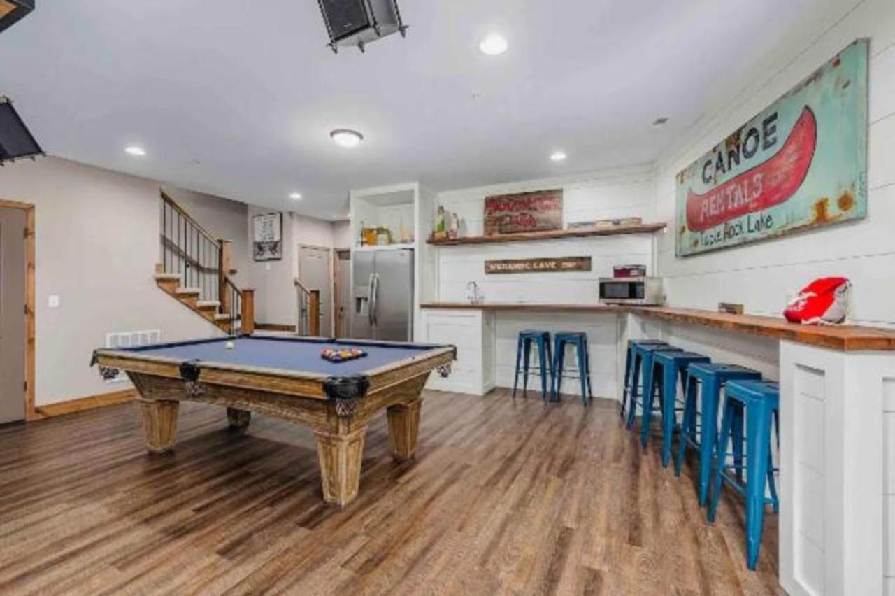 Premier Retreat With Hot Tub, Theater & Pool Table Villa Hollister Exterior foto
