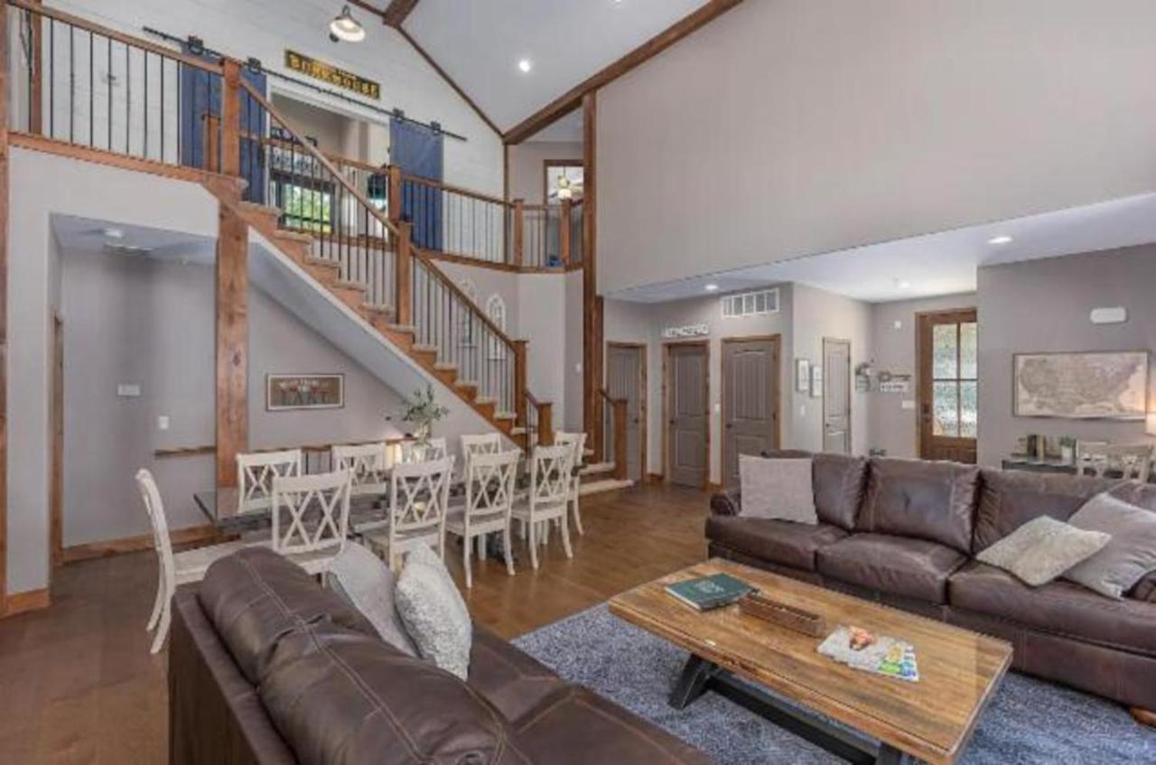 Premier Retreat With Hot Tub, Theater & Pool Table Villa Hollister Exterior foto