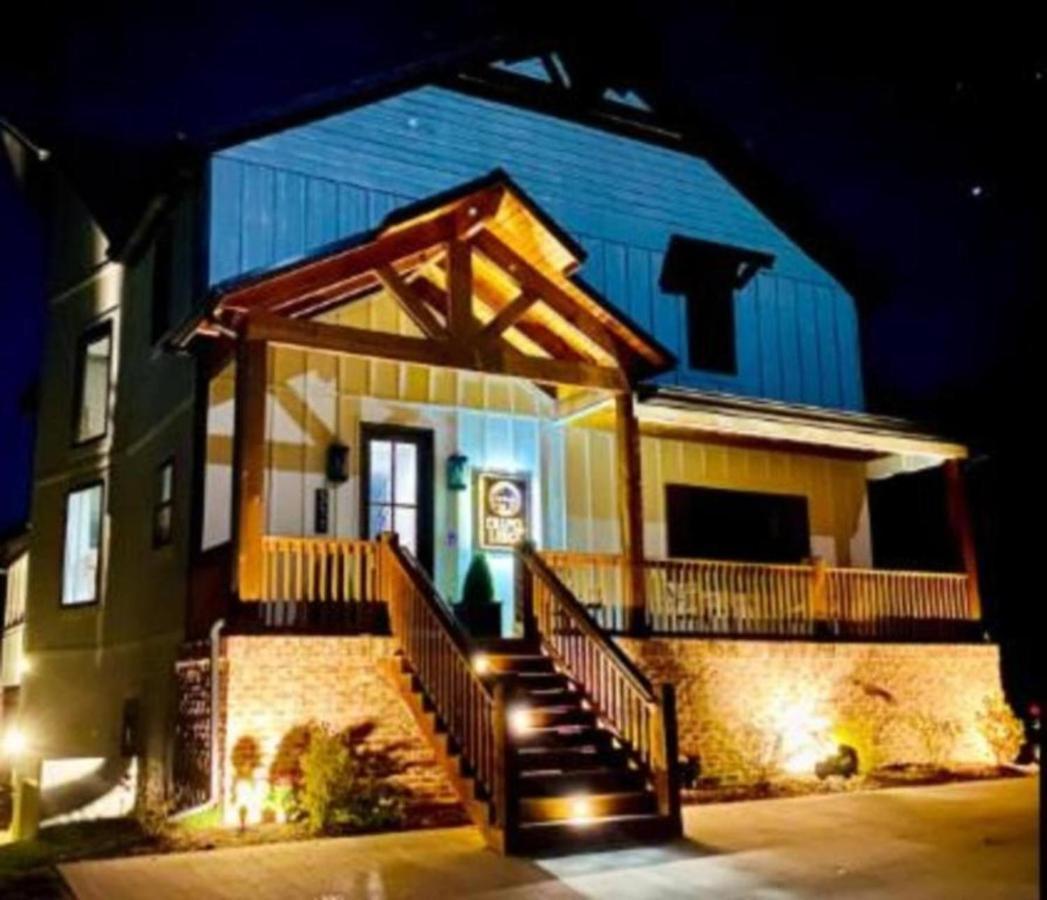 Premier Retreat With Hot Tub, Theater & Pool Table Villa Hollister Exterior foto